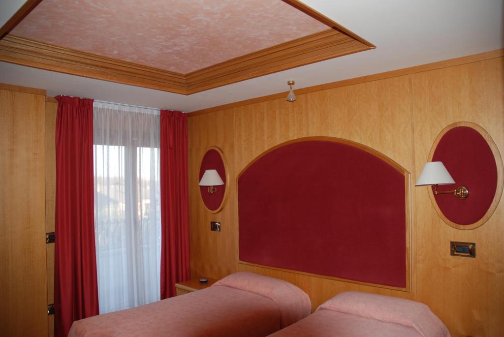 Al Giardino Hotel Fanna Phòng bức ảnh
